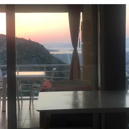 Deniz Doga Sehir Manzarali Soevalye Adasi Manzarasi * Oludeniz